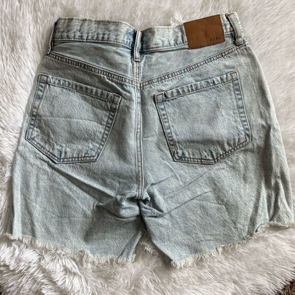 Aeropostale Jean Shorts Baggy Button Fly Distressed Womens Size 2 - Picture 2 of 7